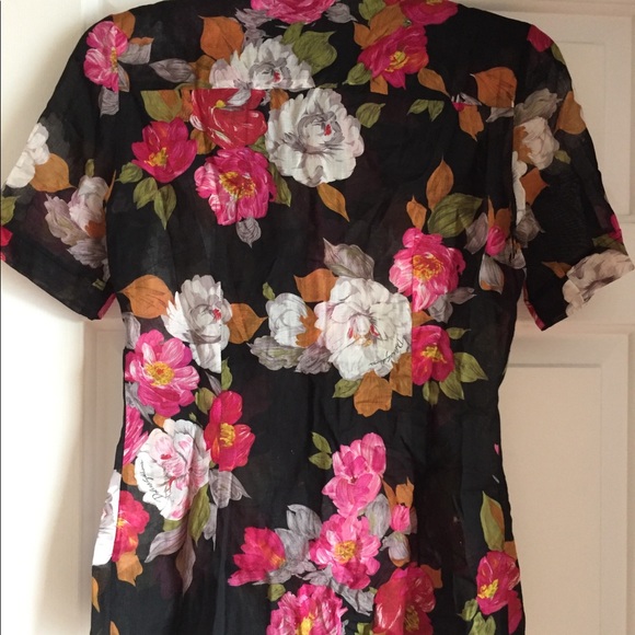Dolce + Gabanna button down floral blouse - Picture 2 of 12